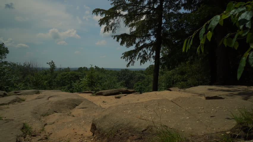Slow pan at Ledges Overlook in Cuyahoga Valley