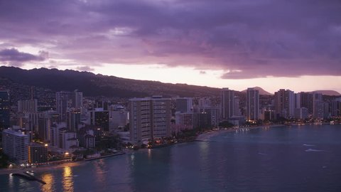 Honolulu, Oahu, Hawaii circa-2018, Aerial view of the city of Honolulu in early morning. Shot with Cineflex and RED Epic-W Helium.  스톡 비디오
