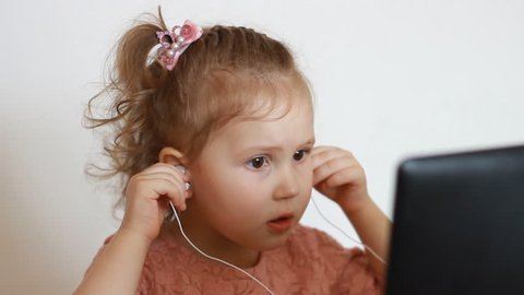 Child Is Talking On Cell Video De Stock 100 Libre De Droit Shutterstock Child Is Talking On Cell Video De Stock 100 Libre De Droit Shutterstock