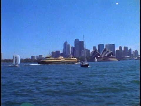AUSTRALIA, 1999, Sydney Harbor, POV from ferry, activity, Sydney skyline, wide shot
