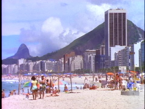 BRAZIL, 1998, Rio de Janeiro, classic shot of Copacabana, beach, crowds medium shot