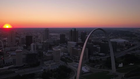 Aerial Missouri St Louis July 2017 Sunset 4K
Aerial video of St Louis in Missouri during a beautiful sunset.