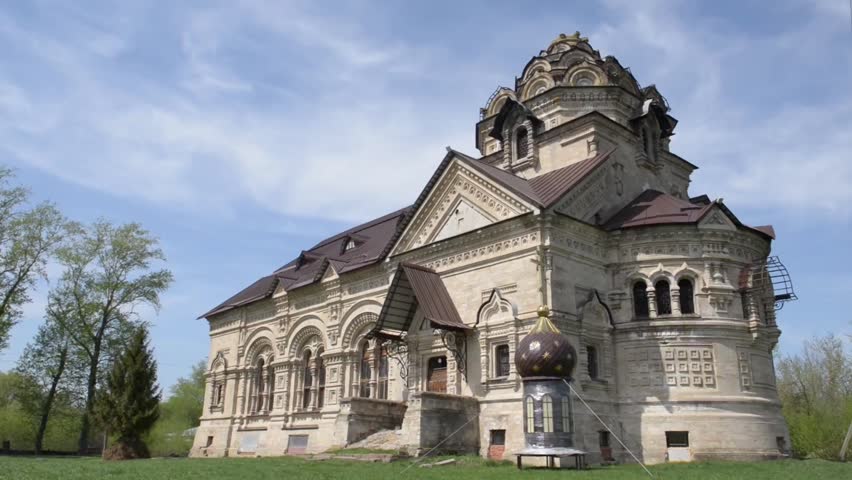 Church of Demetrius of Thessaloniki. The temple of the 18th century, is under restoration, the project of architect Shukhov.