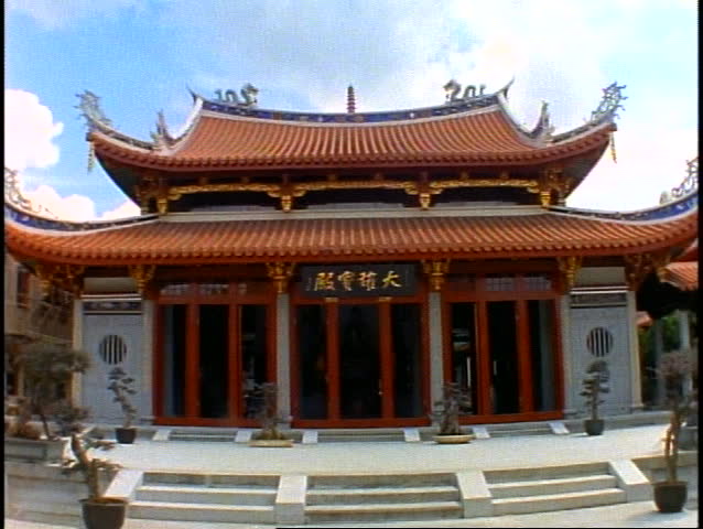 SINGAPORE, 1999, Singapore Buddhist Temple wide shot