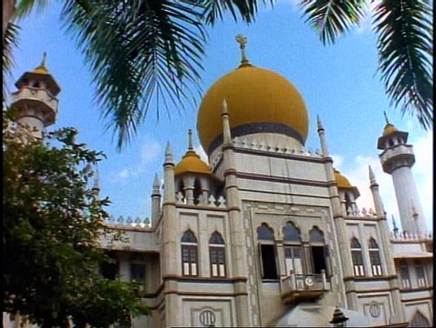 SINGAPORE, 1999, Singapore Mosque, medium shot, pan right