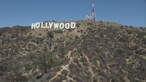 Los Angeles: Hollywood Sign (drone/aerial)