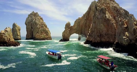 Approaching the Arch of Cabo San Lucas