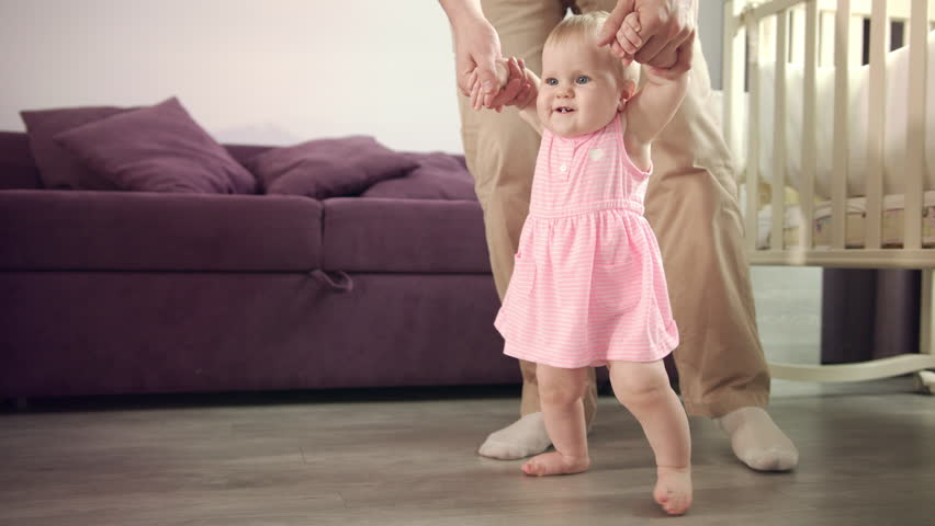 baby stand and walk