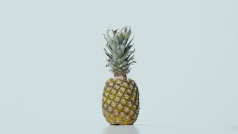 Explosion of a pineapple, Ultra Slow Motion