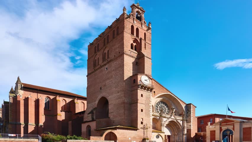 Toulouse Cathedral (Cathedrale Saint-Etienne) is Roman Catholic church located in city of Toulouse, Haute-Garonne, France. Cathedral is national monument, and is seat of Archbishop of Toulouse.