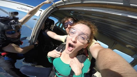 Skydiving tandem selfie 4K