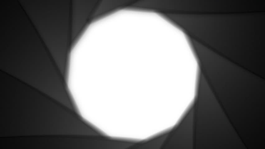 Animation of camera shutter aperture transition, embedded alpha channel.

