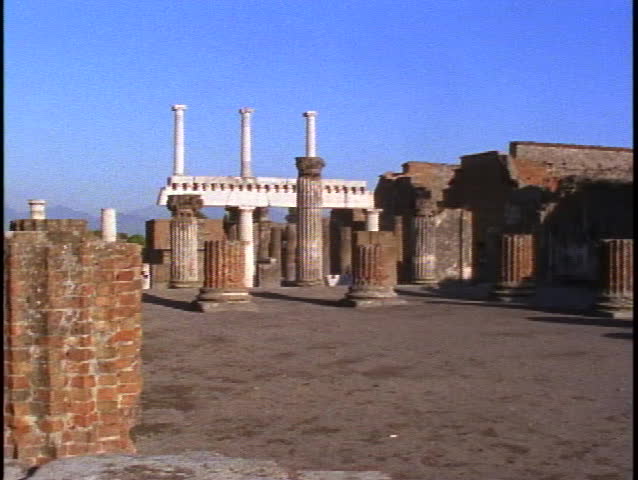 ITALY, 1999, Pompeii, still, columns