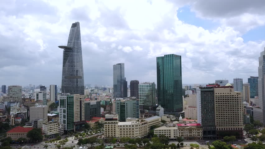 Aerial Drone - Pan of 스톡 동영상 비디오(100% 로열티 프리) 1012371926 | Shutterstock