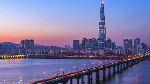 Time lapse of Seoul City and Lotte Tower, South Korea. 스톡 비디오
