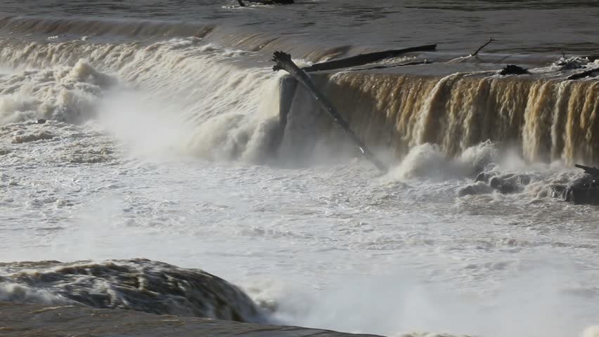 High definition 1080p closeup movie of fast rushing water of Willamette Falls with audio sound in Oregon City 1920x1080 hd