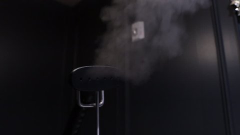 Steamer head steam black room