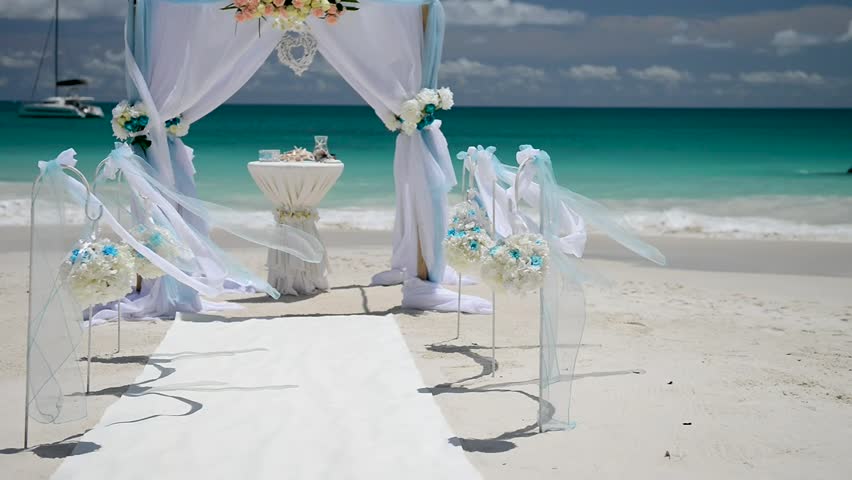 beach wedding set up