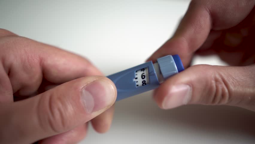 Dosing insulin with insulin pen