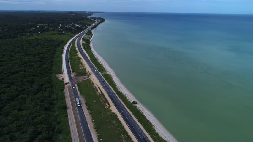 Incredible Drone view in a highway in México 