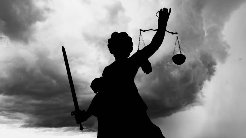 Lady Justice of Frankfurt, Huge Clouds, Storm Time Lapse