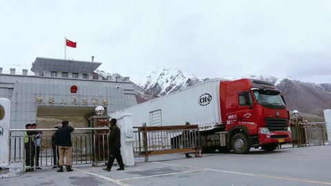 Truck passing through Pakistan china border khunjerab pass  28/06/2018