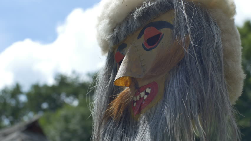 Tribal ancient mask with ritualic purpose .