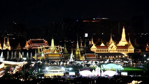 Bangkok , Thailand - 28 jul, 2018: Zoom out from His Majesty King Maha Vajiralongkorn Bodindradebayavarangkun's birthday Celebration at Sanamluang and Wat Phra Keaw in Behind side