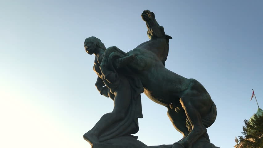Silhouette of horse sculpture in front of Belgrade parliament, Beogradska skupstina