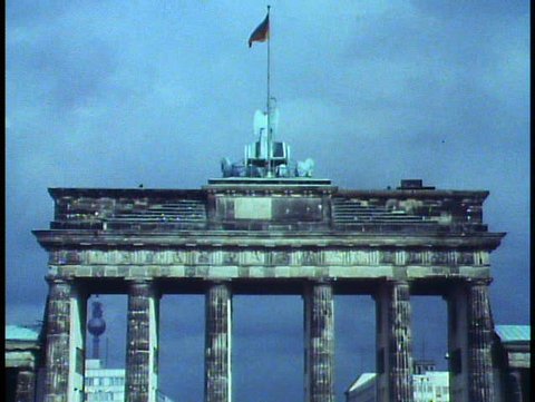 WEST BERLIN, WEST GERMANY, 1988, Brandenburg Gate, zoom out, reveal Berlin Wall