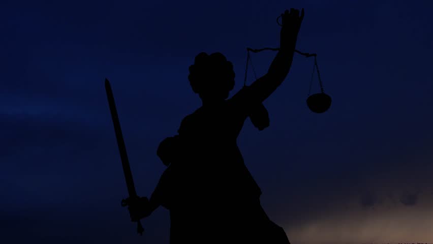 Lady Justice of Frankfurt, Thunderstorm Timelapse