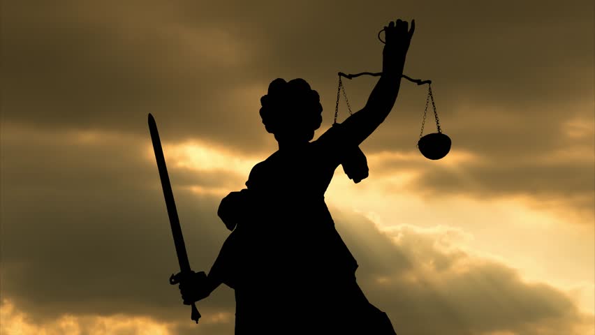 Lady Justice of Frankfurt, Sunset Timelapse