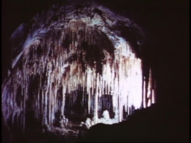 CARLSBAD CAVERNS NATIONAL PARK, NEW MEXICO, 1978, interior, white light