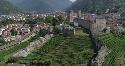 Bellinzona turn around castle - Aerial 4K