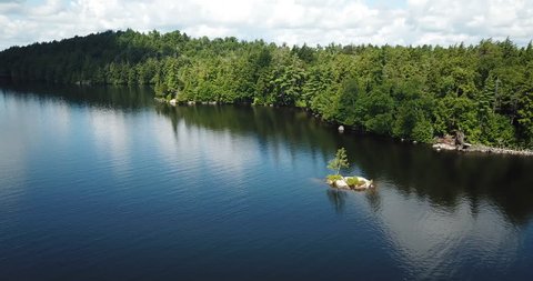 Adirondack Mountain Lake Aerial Video de stock