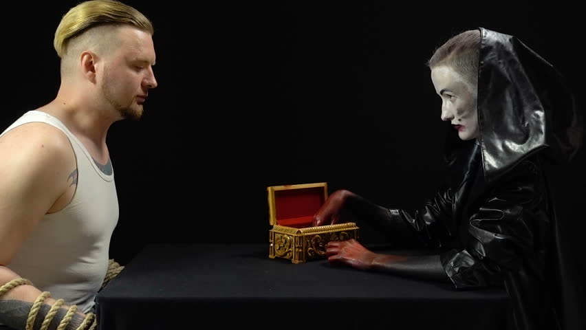 Scared man and madness girl