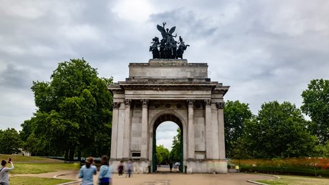 Time lapse view of Hyde Park Corner in London