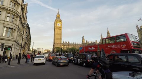 Big Ben, Time Lapse of 4 minutes, 4k - [10-10-2016, 15:00, London, City of Westminster, United Kingdom, Traffic, Tourist and Metropolis Life]

