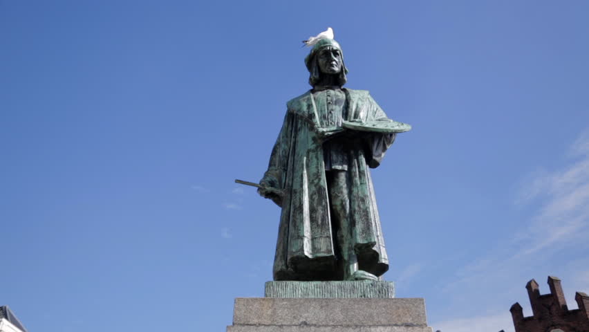 The statue Jeroen Bosch is a statue on the Markt in the city center of 