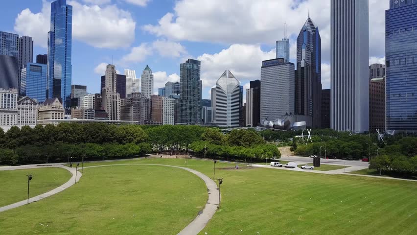 4K Grant Park Chicago Rising