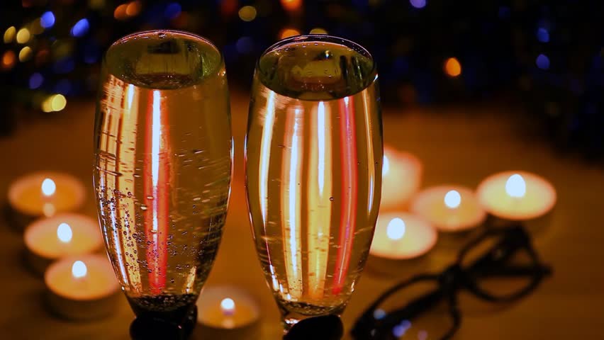 champagne glasess wax light 