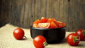 Rotation of Tomatoes (sliced), close-up, 4K

