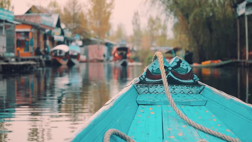 boat floating in the dal lake Royalty-Free Stock Footage #1016788984