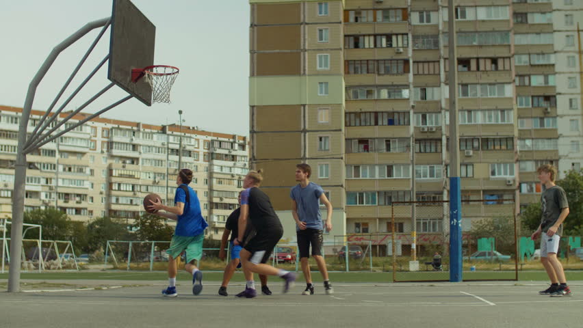 reverse pass basketball