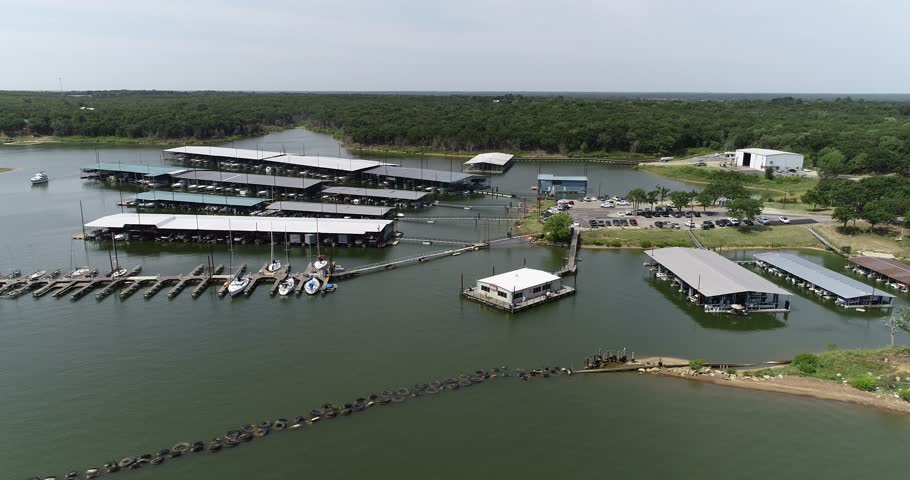 Aerial footage of Mill Creek Marina on Lake Texoma on the Texas side.