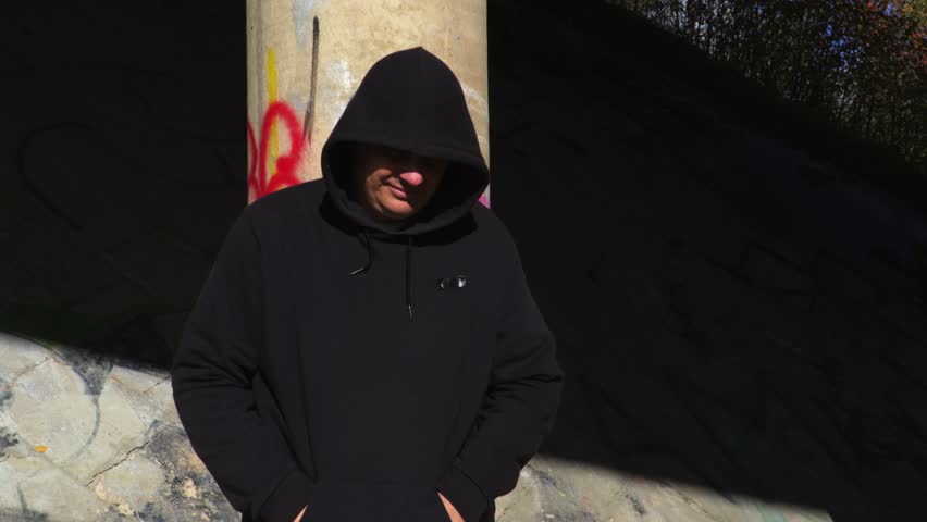 Drug dealer meeting client