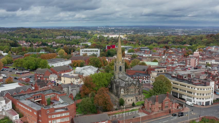 West midlands. Мидлендс Англия. Уэст-Мидлендс Англия. Dudley город. Бирмингем — административный и культурный центр Уэст-Мидлендса.