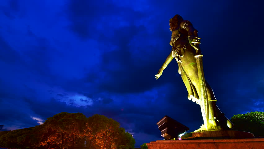 4K time lapse video of Queen Chamdhevi monument, Thailand.
