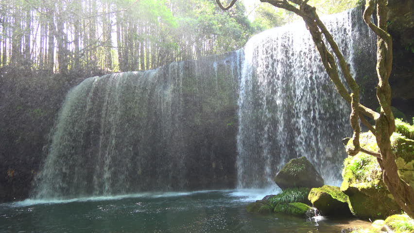 "Nabegataki Falls" located in Kumamoto Prefecture, Japan. Spring fresh green is beautiful Royalty-Free Stock Footage #1017916423