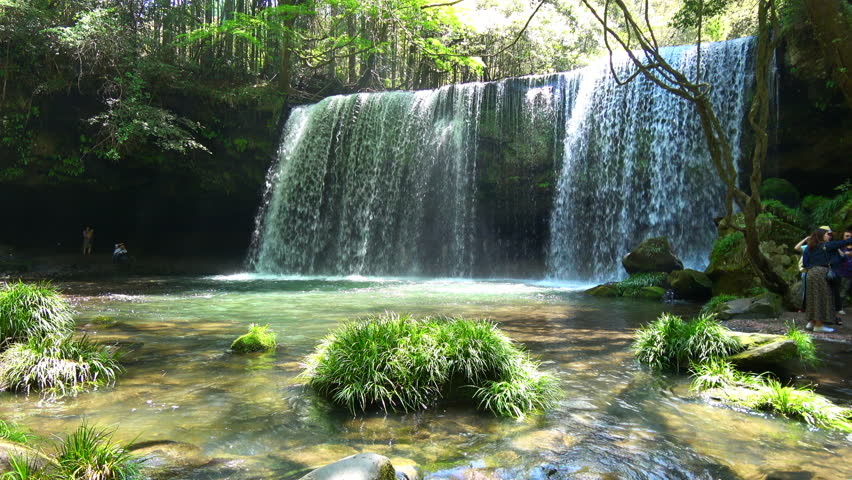 "Nabegataki Falls" located in Kumamoto Prefecture, Japan. Spring fresh green is beautiful Royalty-Free Stock Footage #1017916432